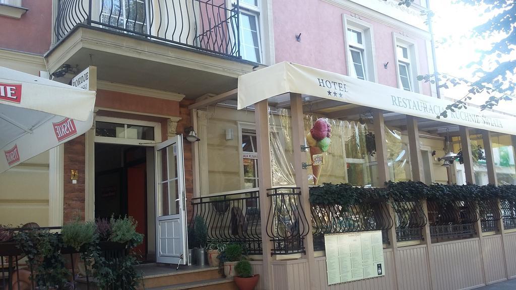 Hotel Cesarski - Kaiserhof Giżycko Esterno foto