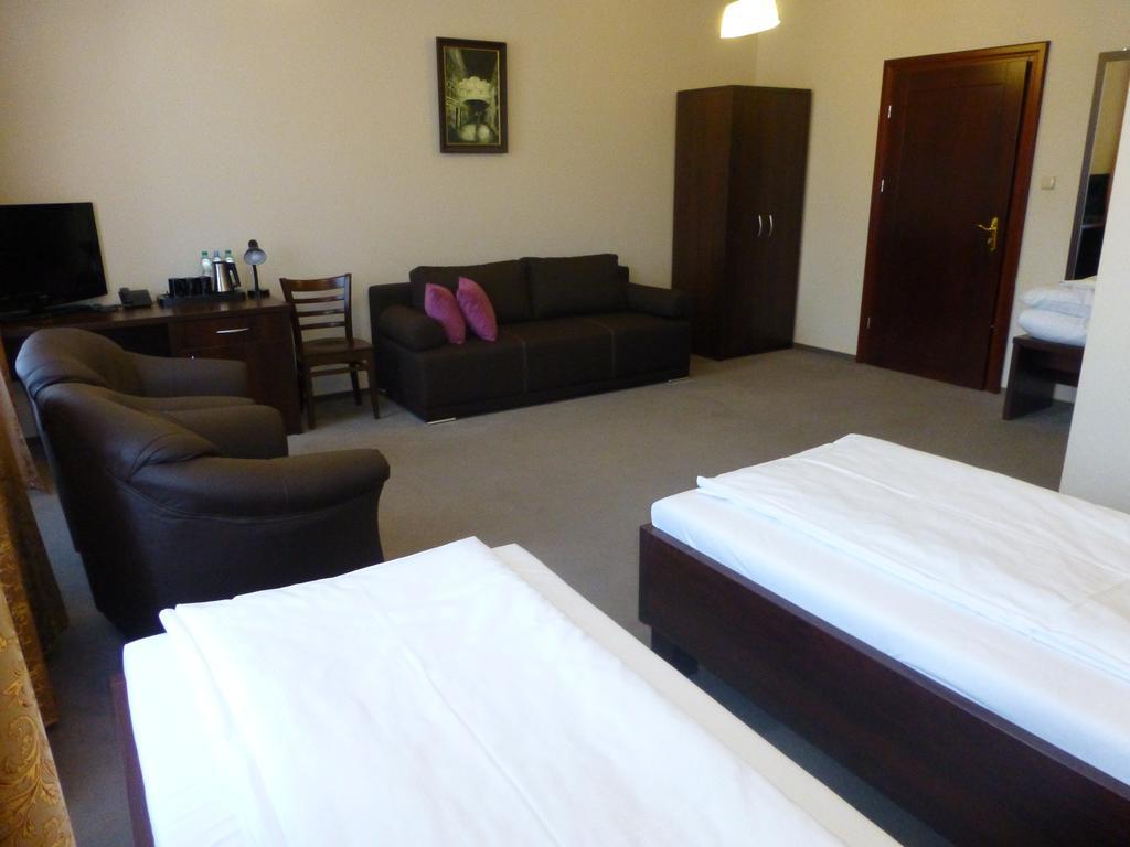 Hotel Cesarski - Kaiserhof Giżycko Esterno foto