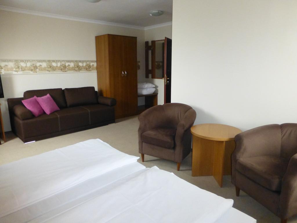 Hotel Cesarski - Kaiserhof Giżycko Esterno foto