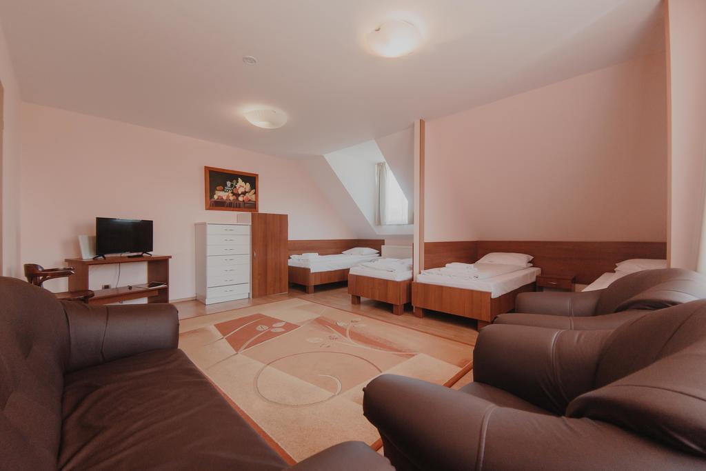 Hotel Cesarski - Kaiserhof Giżycko Esterno foto