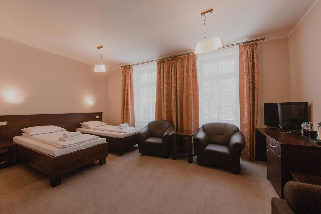 Hotel Cesarski - Kaiserhof Giżycko Esterno foto