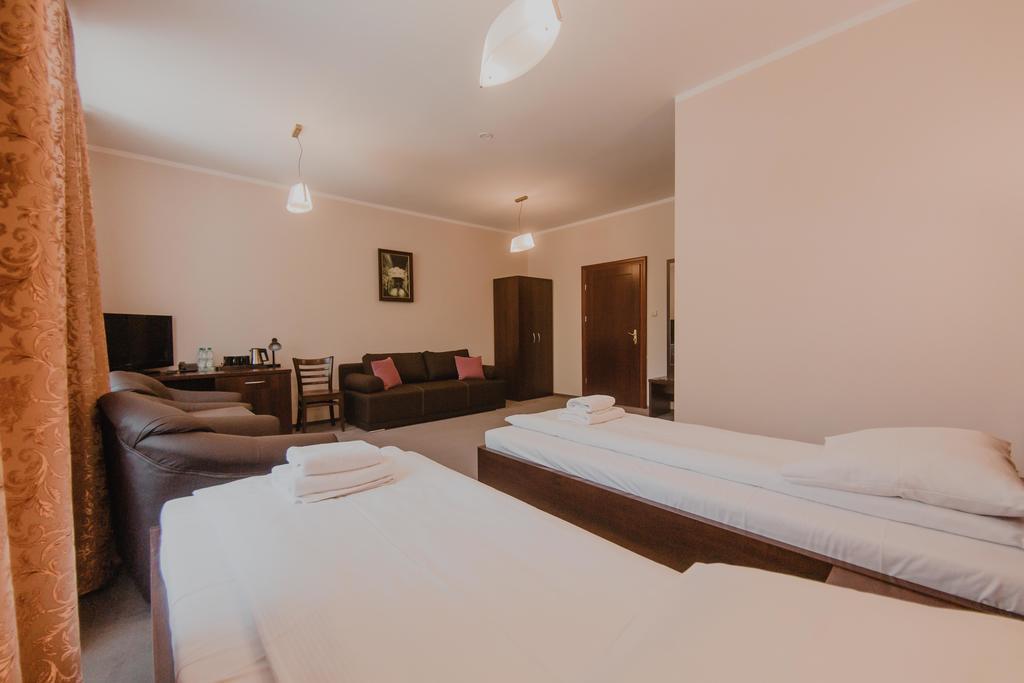 Hotel Cesarski - Kaiserhof Giżycko Esterno foto